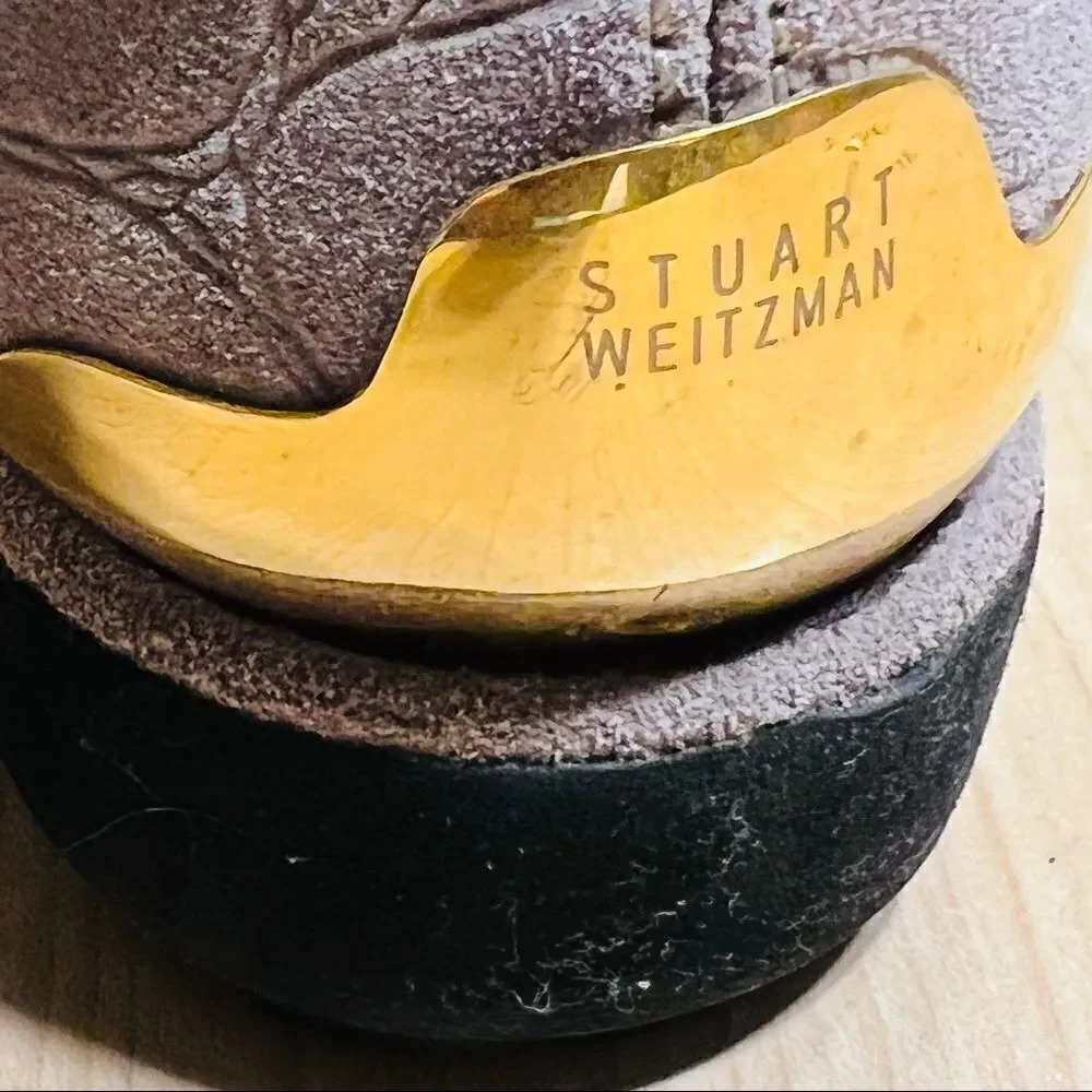 Stuart Weitzman Gray Tan Croc Embossed Winter Snow Boots Size 7 Medium